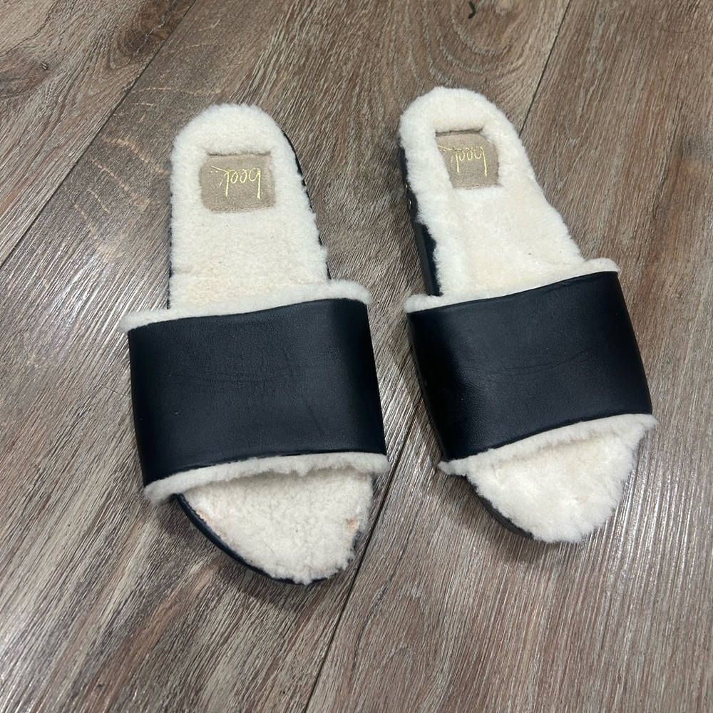 BEEK Gallito Mas Shearling Cozy Leather Slide Sandals